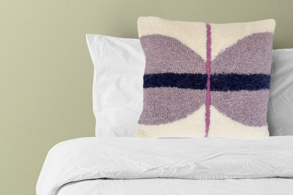 "Butterfly" cushion
