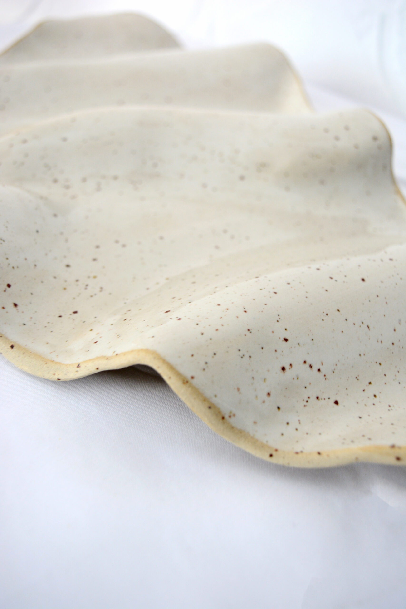 "Unda" Platter